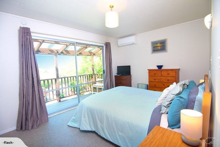 Photo of property in 33 Point Wells Road, Point Wells, Warkworth, 0986