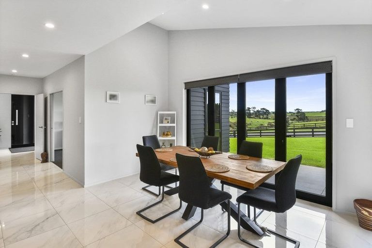 Photo of property in 133 Mcrobbie Road, Kingseat, Papakura, 2580