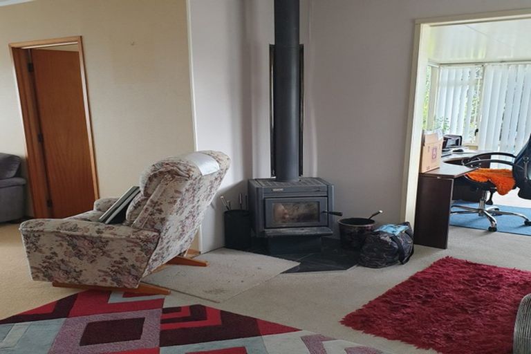 Photo of property in 1 Belgium Street, Waiuku, 2123