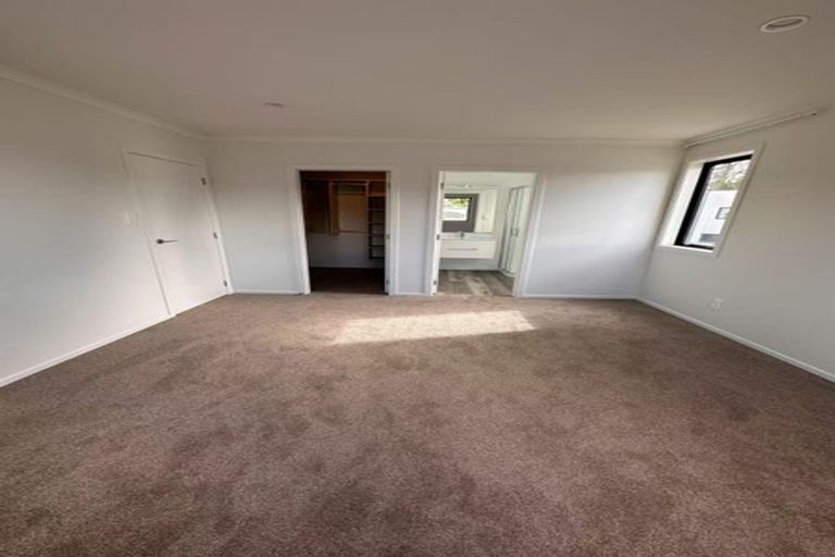 Photo of property in 12 Breakwater Way, Whitby, Porirua, 5024