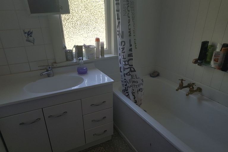 Photo of property in 36 Hendon Street, Edgeware, Christchurch, 8013