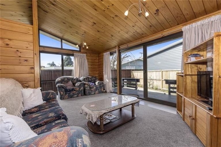 Photo of property in 393 Ngatai Road, Bellevue, Tauranga, 3110