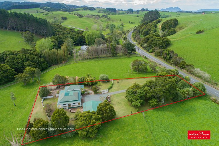 Photo of property in 243 Rosythe Road, Waipu, 0582