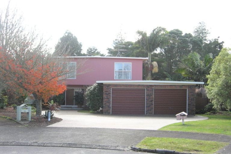 Photo of property in 11 Iorangi Place, Hillpark, Auckland, 2102