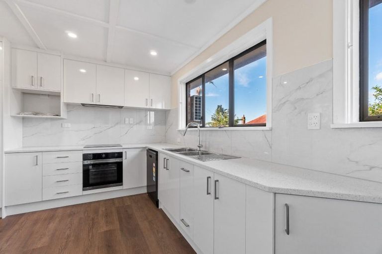 Photo of property in 7 Kelsey Crescent, Hillsborough, Auckland, 1042