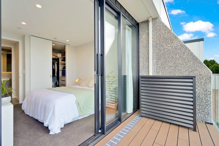 Photo of property in 205/9 Walmer Road, Point Chevalier, Auckland, 1022