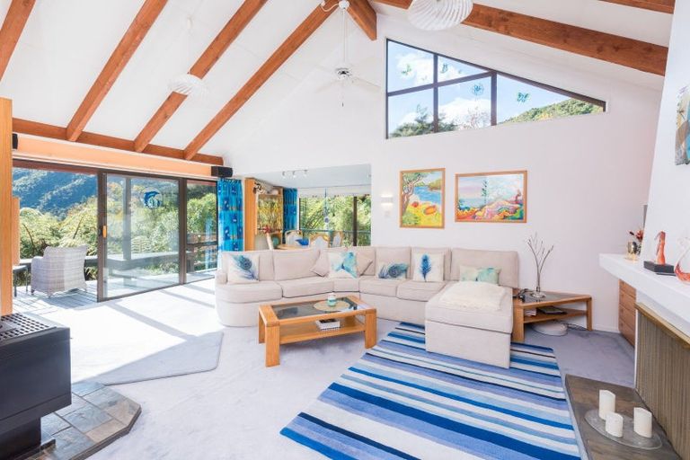 Photo of property in 259 Queen Charlotte Drive, Havelock, Picton, 7281