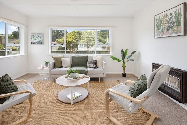 Photo of property in 23 Findlay Street, Tawa, Wellington, 5028