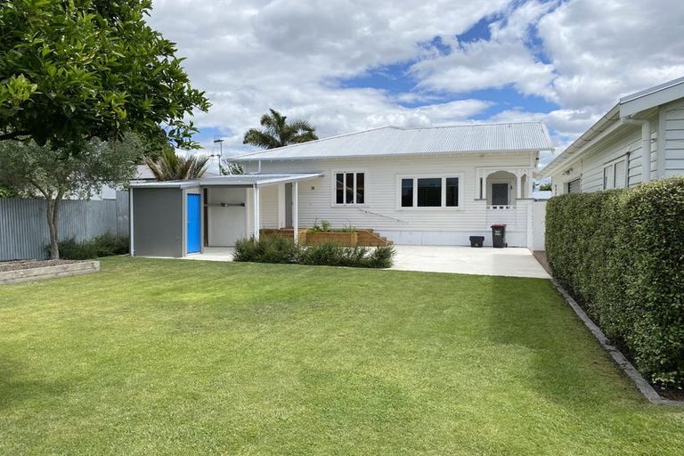 Photo of property in 1007 Plunket Street, Saint Leonards, Hastings, 4120