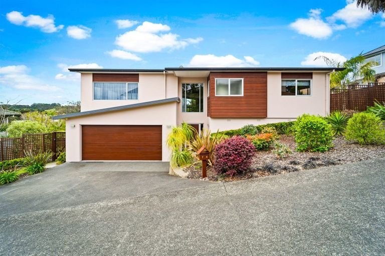Photo of property in 74 Rivervale Grove, Stanmore Bay, Whangaparaoa, 0932