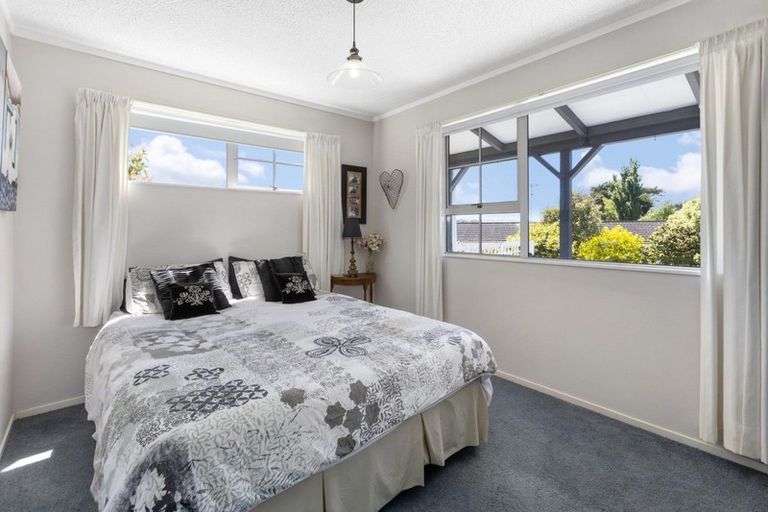 Photo of property in 20 Transom Close, Whitby, Porirua, 5024