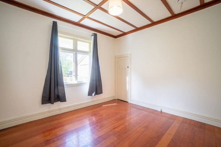 Photo of property in 20 South Street, West End, Palmerston North, 4410