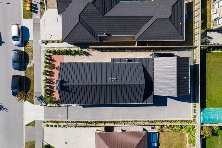 Photo of property in 8 Wheat Street, Jacks Point, Queenstown, 9371