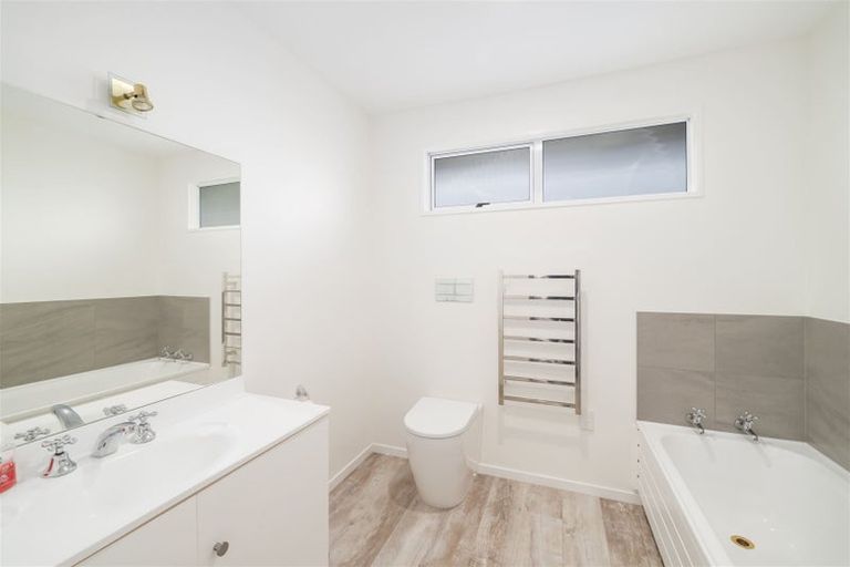 Photo of property in 6 Pasadena Place, Harewood, Christchurch, 8051