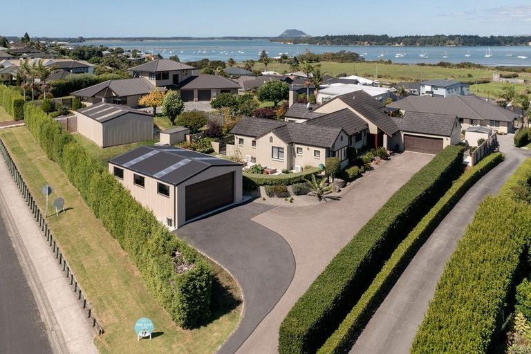 Photo of property in 81-83 Hamurana Road, Omokoroa, 3114