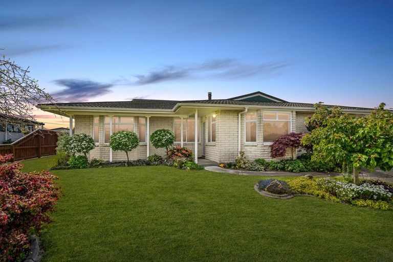 Photo of property in 23 Lowes Place, Solway, Masterton, 5810