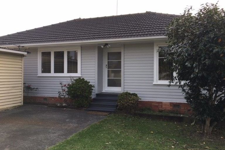 Photo of property in 47 Fairdene Avenue, Henderson, Auckland, 0610