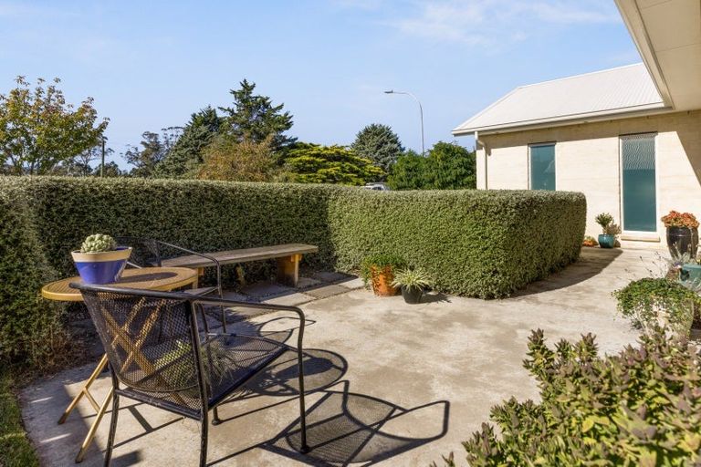 Photo of property in 111 Arataki Road, Havelock North, 4130