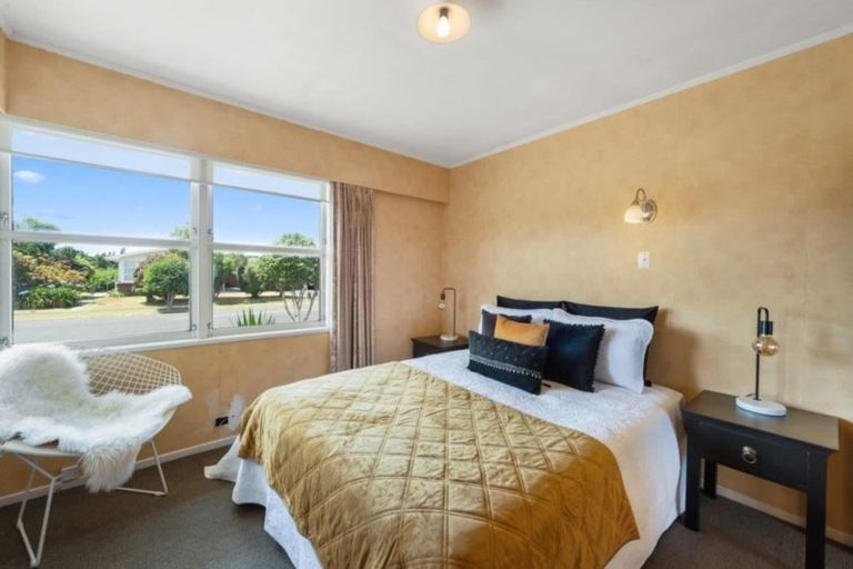 Photo of property in 1 Edwin Street, St Andrews, Hamilton, 3200