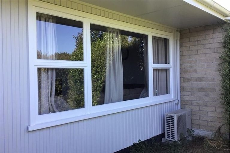 Photo of property in 2/707 Alexandra Street, Parkvale, Hastings, 4122