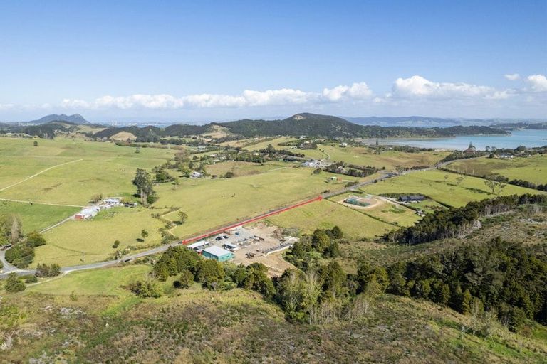 Photo of property in 35 Pataua Road South, Parua Bay, Onerahi, 0192