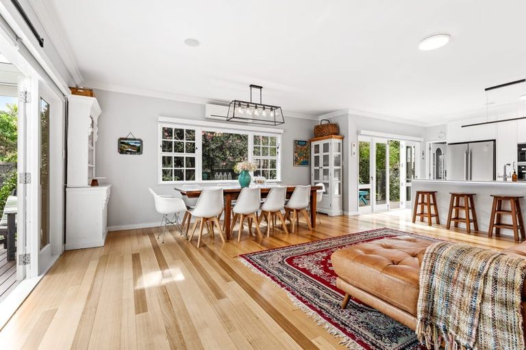 Photo of property in 36 Glengarry Avenue, Manly, Whangaparaoa, 0930