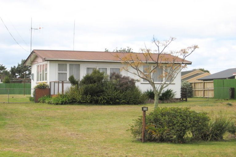 Photo of property in 224 Tui Road, Whangamata, 3620
