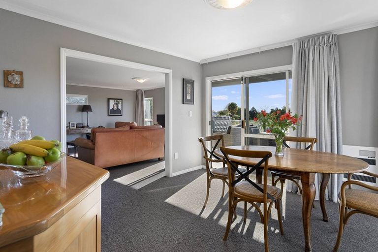 Photo of property in 23 Links View Drive, Omokoroa, 3114