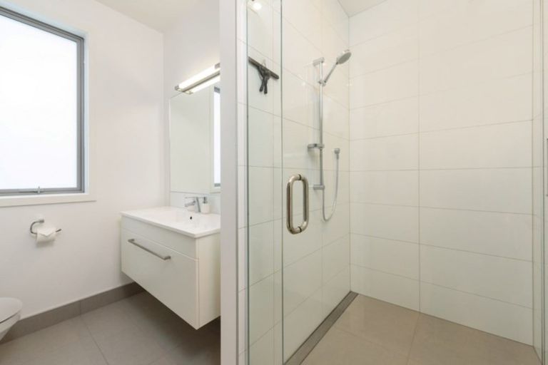 Photo of property in 212 Marine Parade, Mount Maunganui, 3116