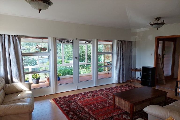 Photo of property in 73 Tiraumea Drive, Pakuranga, Auckland, 2010