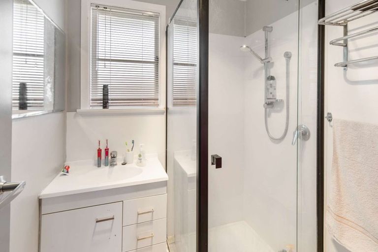 Photo of property in 8 Murray Avenue, Hawera, 4610