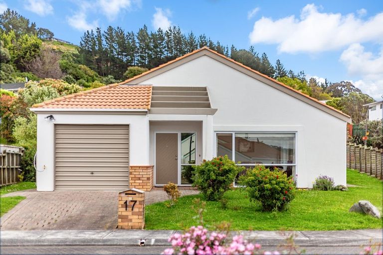 Photo of property in 17 Lakeside Villas, Whitby, Porirua, 5024