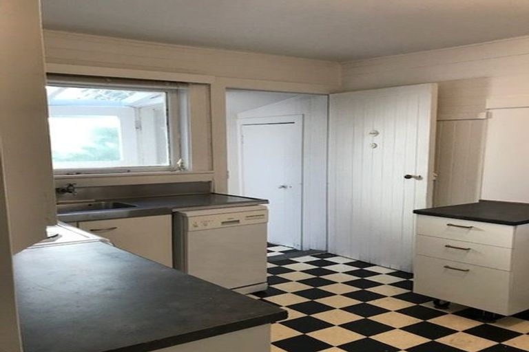 Photo of property in 7a Hawker Street, Mount Victoria, Wellington, 6011