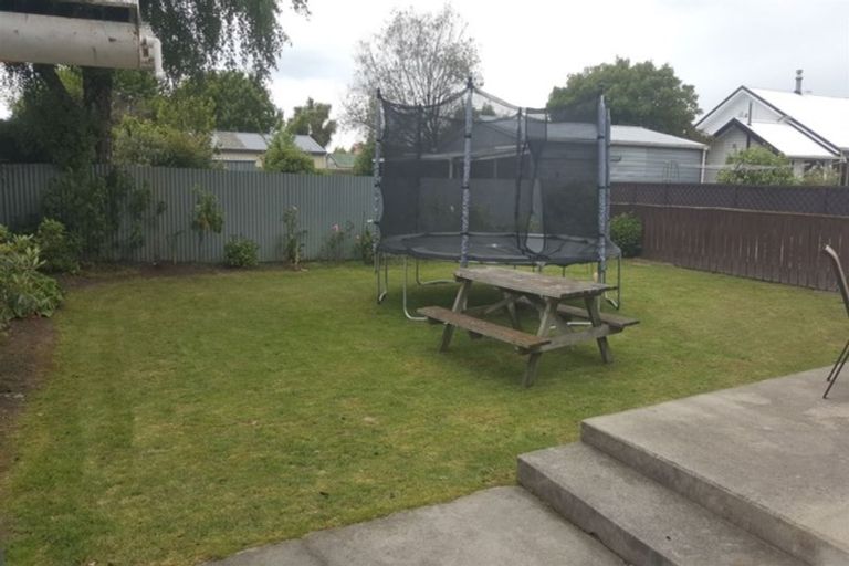 Photo of property in 12a Paul Street, Waimate, 7924