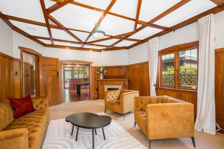 Photo of property in 49 Oroua Street, Eastbourne, Lower Hutt, 5013