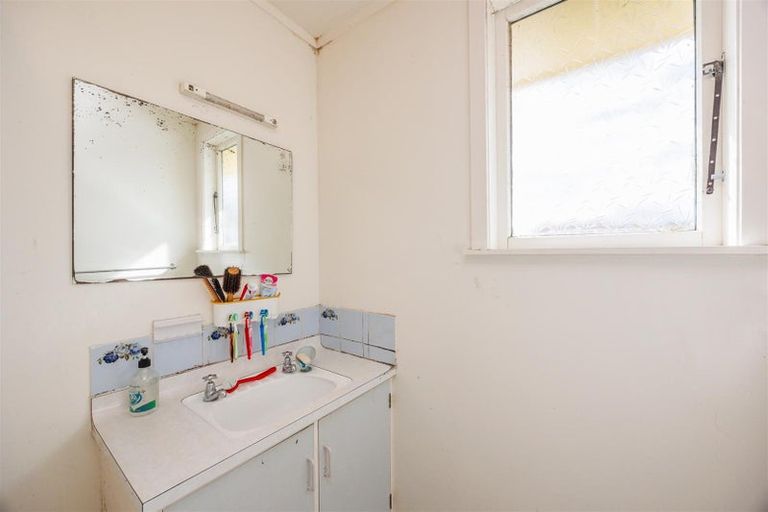 Photo of property in 5 Lambert Street, Marton, 4710