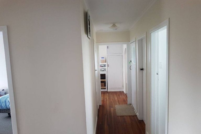 Photo of property in 10 Ross Road, Western Heights, Rotorua, 3015