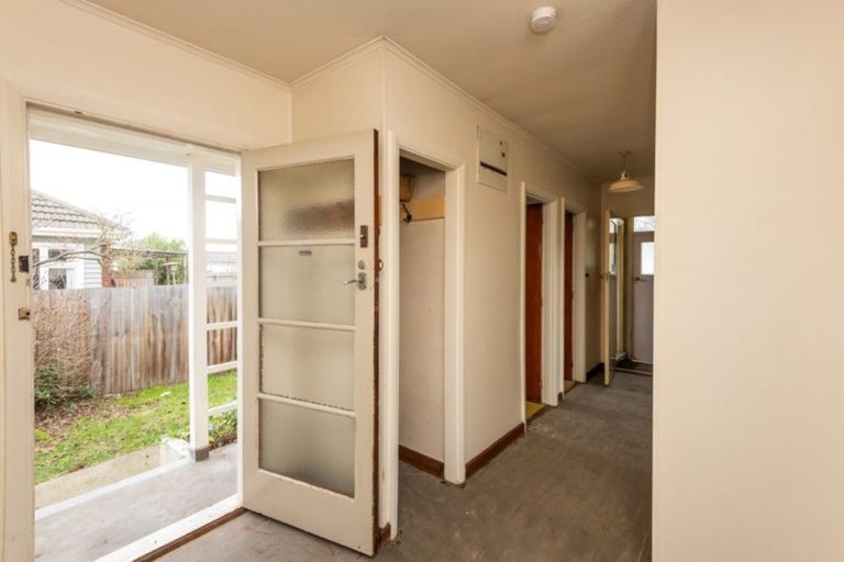 Photo of property in 32 Garvins Road, Hornby, Christchurch, 8042