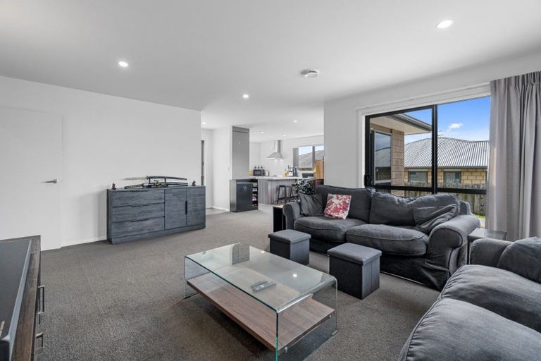 Photo of property in 40 Fairfax Crescent, Pyes Pa, Tauranga, 3112