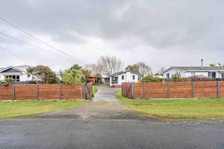 Photo of property in 45 Watt Road, Otatara, Invercargill, 9879