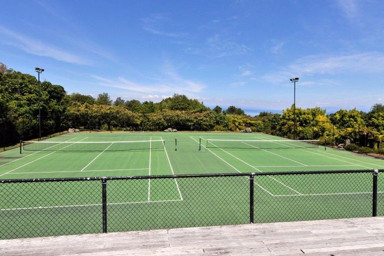 Photo of property in 45 Whakamoenga Point, Acacia Bay, Taupo, 3385