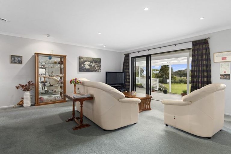 Photo of property in 63 Links View Drive, Omokoroa, 3114