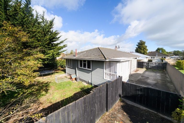 Photo of property in 2 Salford Place, Awapuni, Palmerston North, 4412
