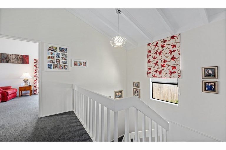 Photo of property in 2/39 Killarney Avenue, Torbay, Auckland, 0630