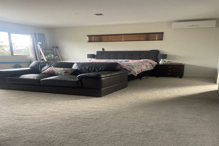 Photo of property in 43 Ponderosa Drive, Oteha, Auckland, 0632