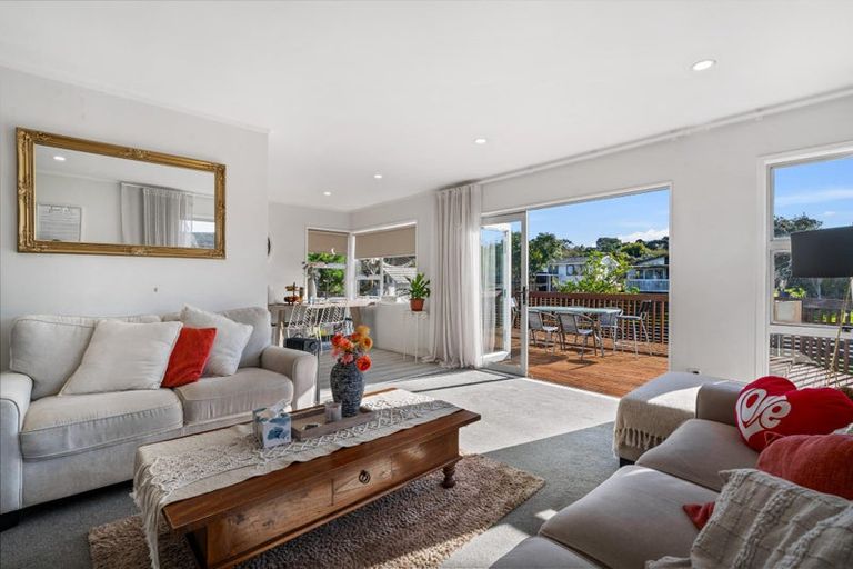 Photo of property in 44 Zita Maria Drive, Massey, Auckland, 0614
