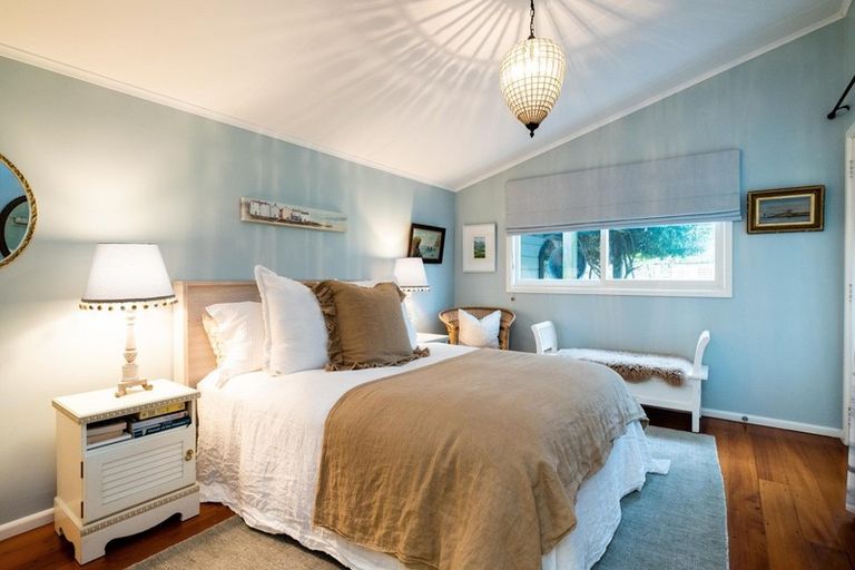 Photo of property in 15 Pipi Street, Te Awanga, 4102