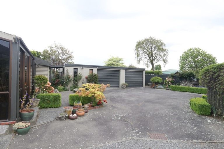 Photo of property in 103 Oak Grove, Ashburton, 7700