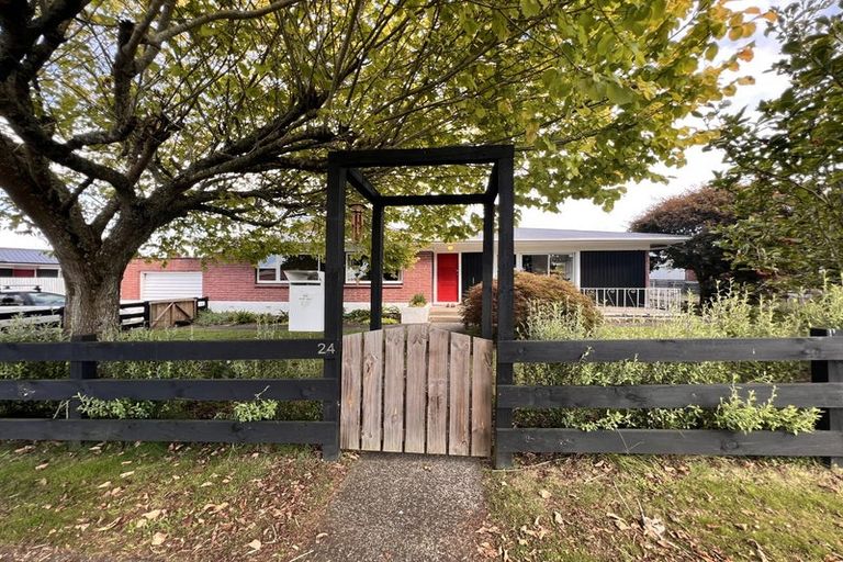 Photo of property in 24 Mason Avenue, Pukekohe, 2120