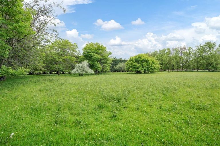 Photo of property in 470 West Plains Road, West Plains, Invercargill, 9874